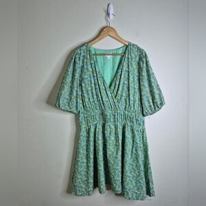 Chic Green Patterned Mini Dress
